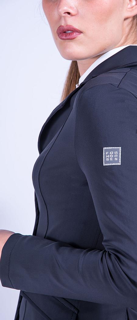 Ladies Light weight show Jacket in Black - Side View